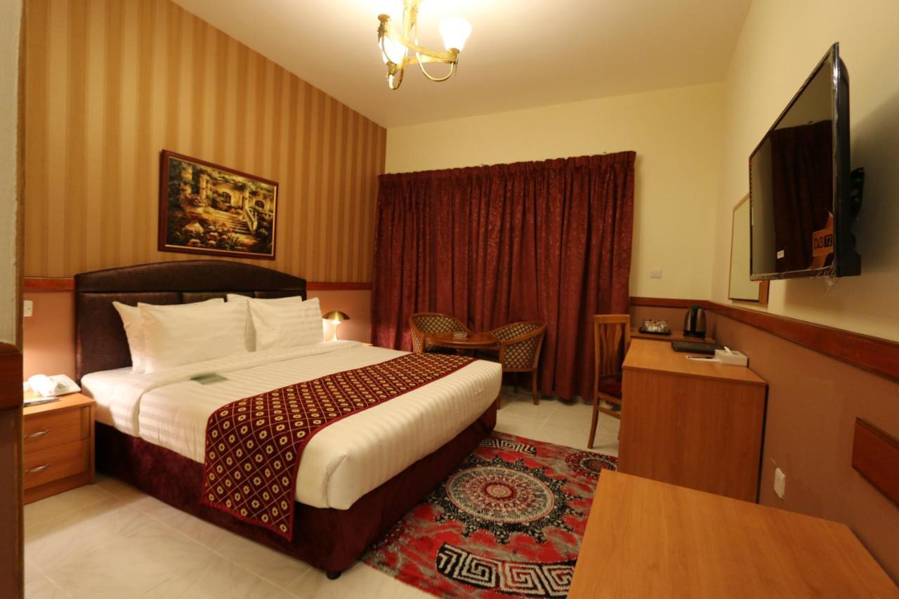 New California Hotel Дубай Экстерьер фото