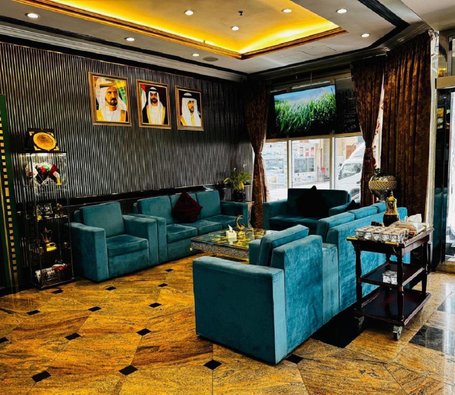 New California Hotel Дубай Экстерьер фото